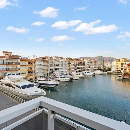 Welcs 055 Emp Con Terraza Y Vistas Al Canal Apartment